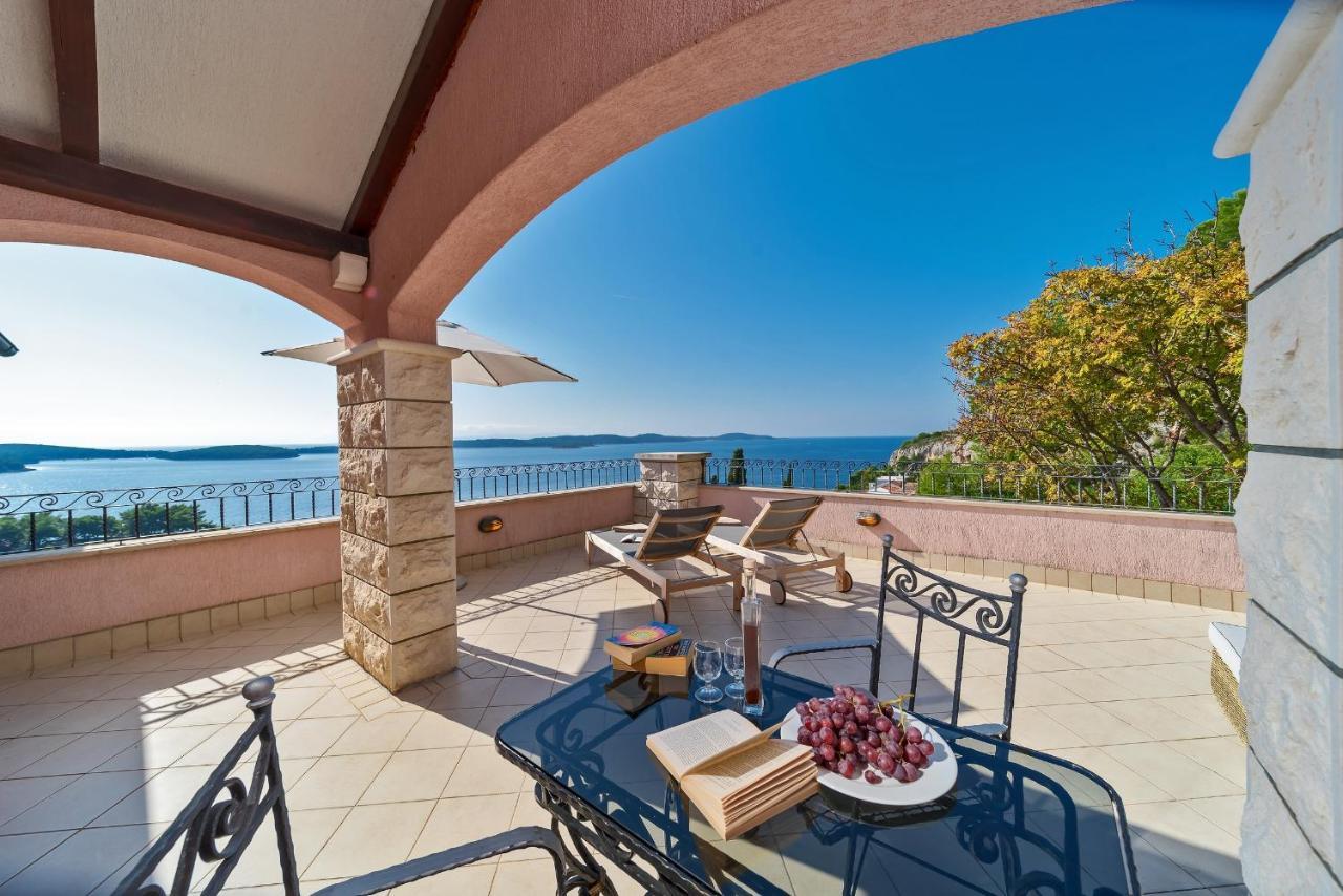 Hvar Boutique Villas - Villa Terra Rossa フヴァル エクステリア 写真